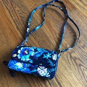 Vera Bradley crossbody bag